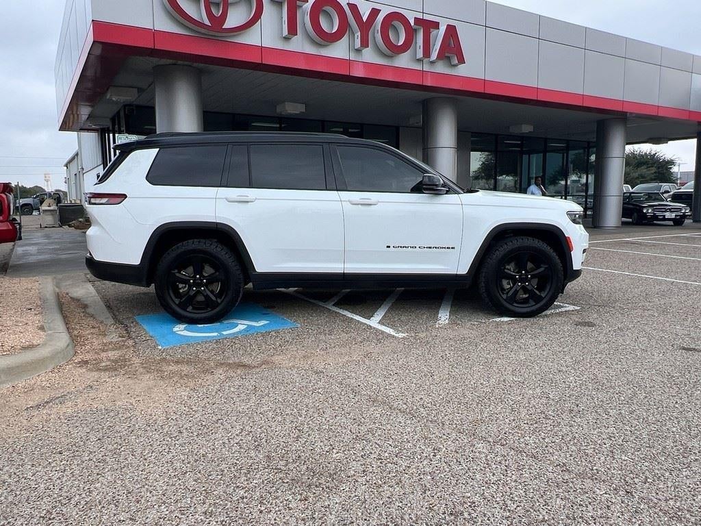 2022 Jeep Grand Cherokee L Altitude