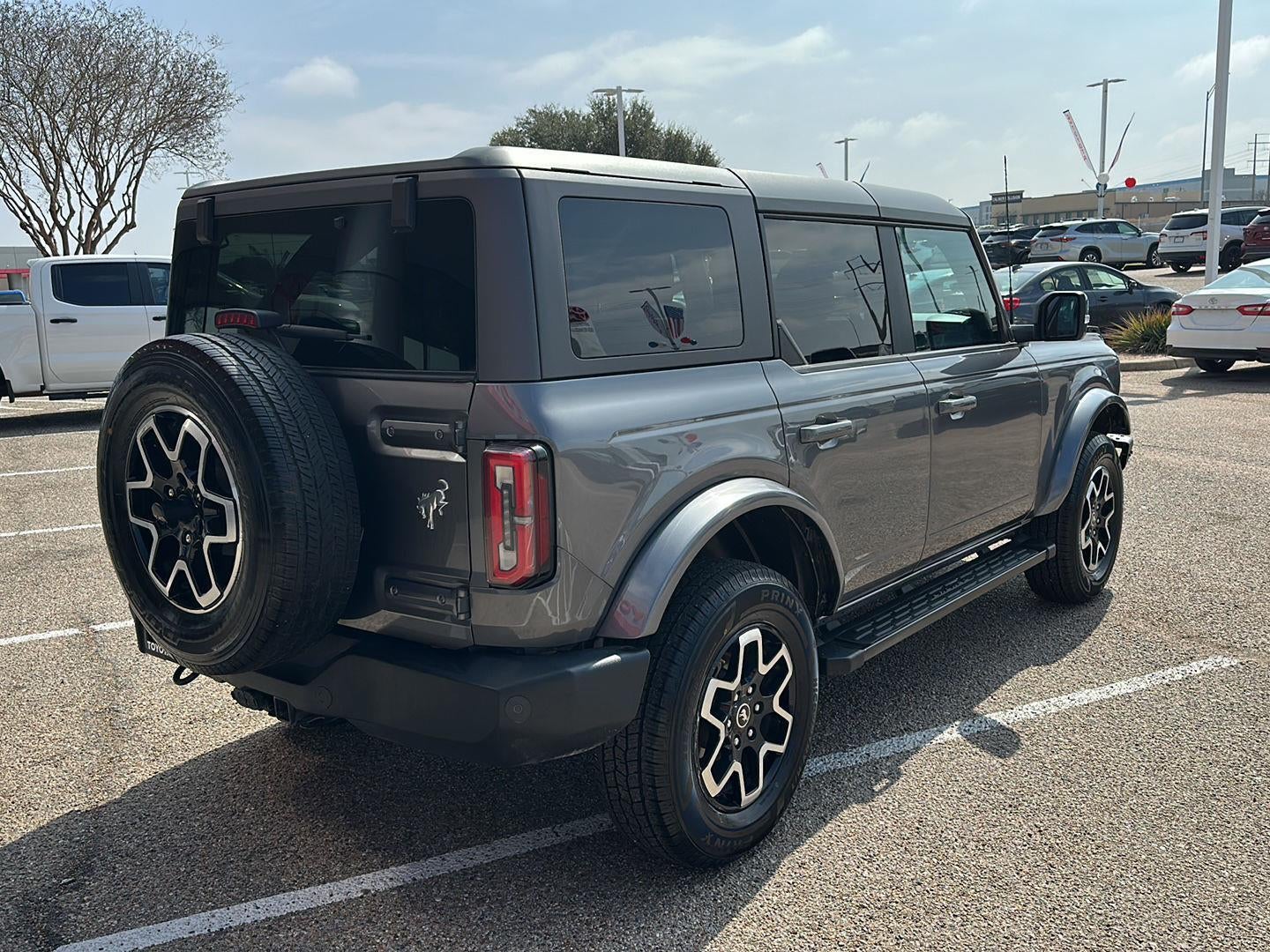 2022 Ford BRONCO Base