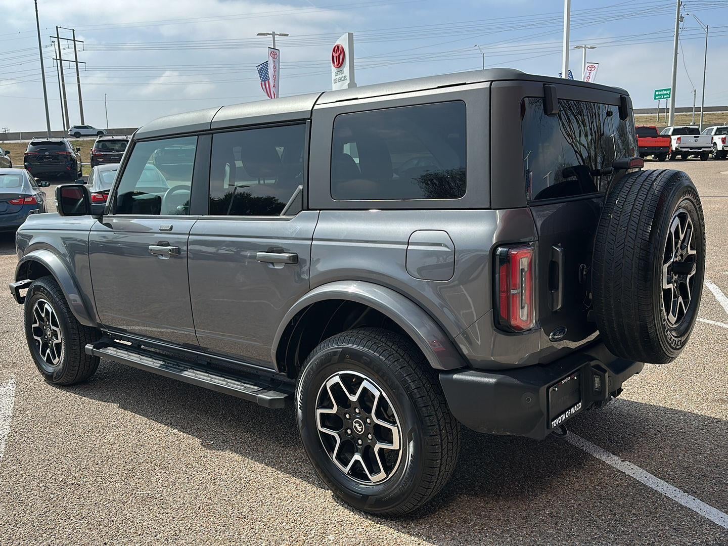 2022 Ford BRONCO Base