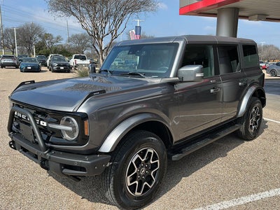 2022 Ford BRONCO Base