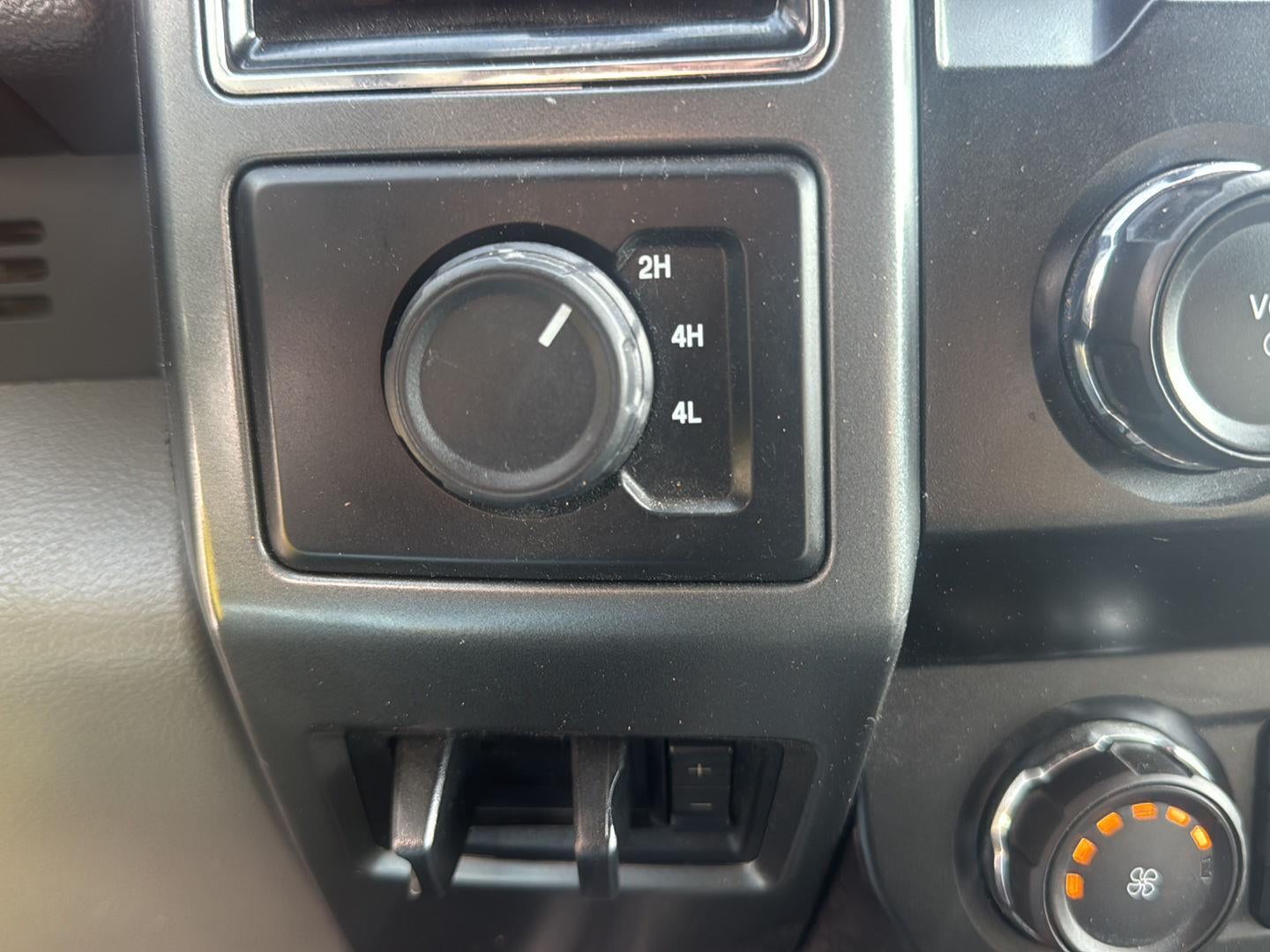 2022 Ford Super Duty F-350 DRW XL