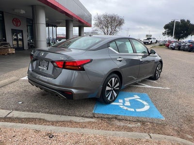 2021 Nissan Altima 2.5 SV