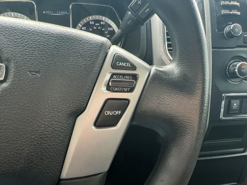 2017 Nissan Titan SV