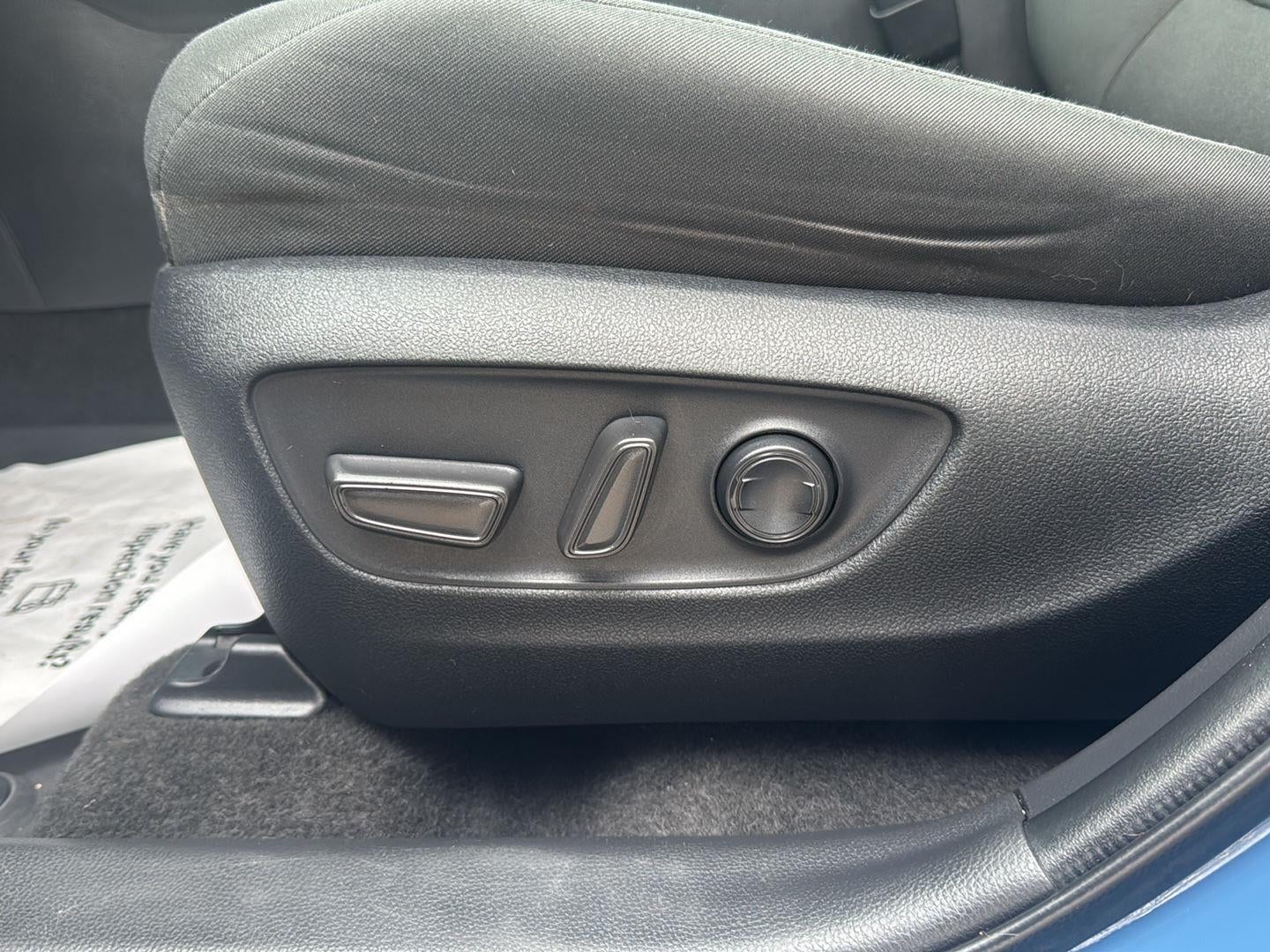 2023 Toyota RAV4 Hybrid Woodland