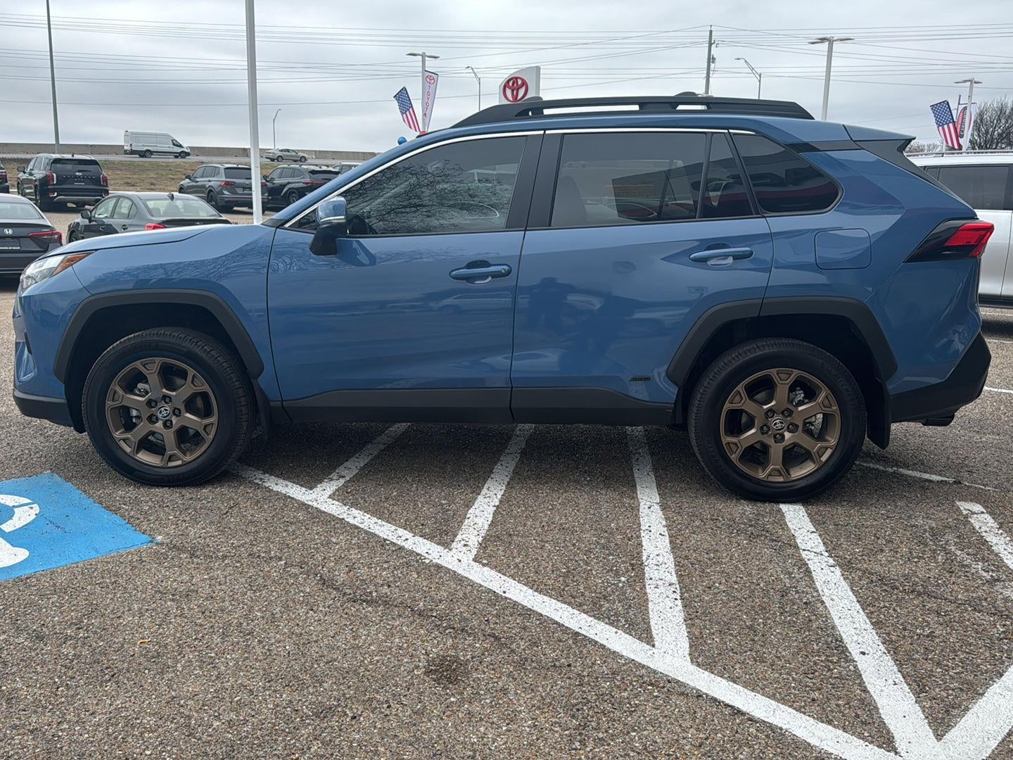 2023 Toyota RAV4 Hybrid Woodland