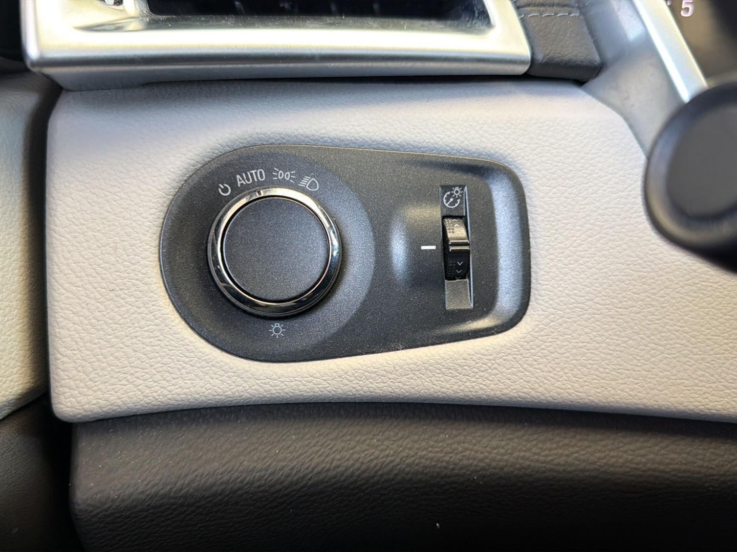 2016 Cadillac SRX Base