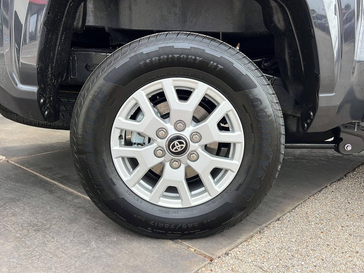 2025 Toyota Tacoma SR5