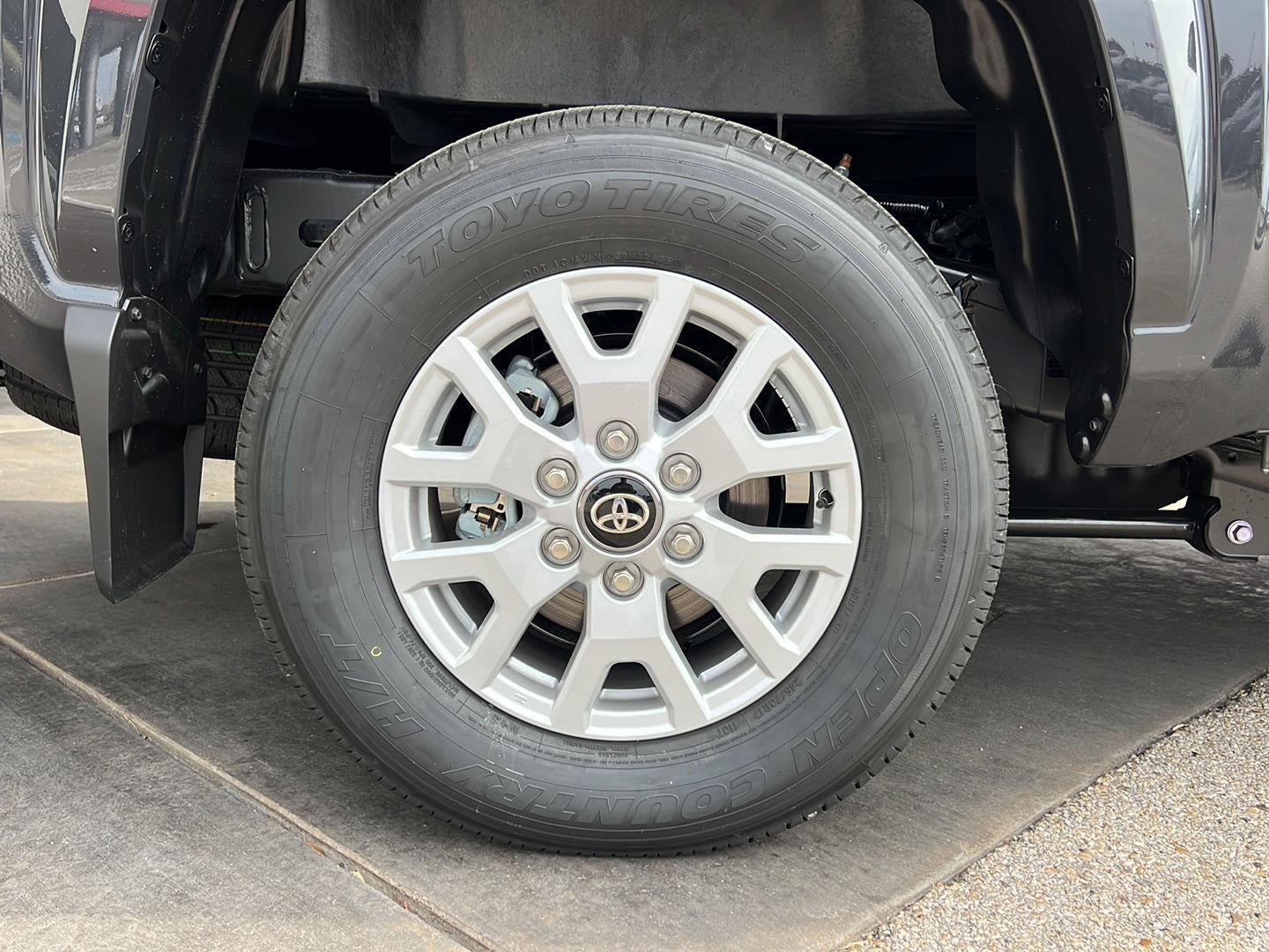 2025 Toyota Tacoma SR5