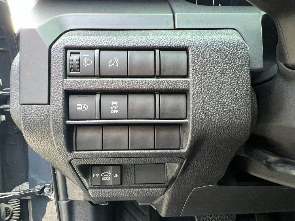 2024 Toyota Tacoma SR