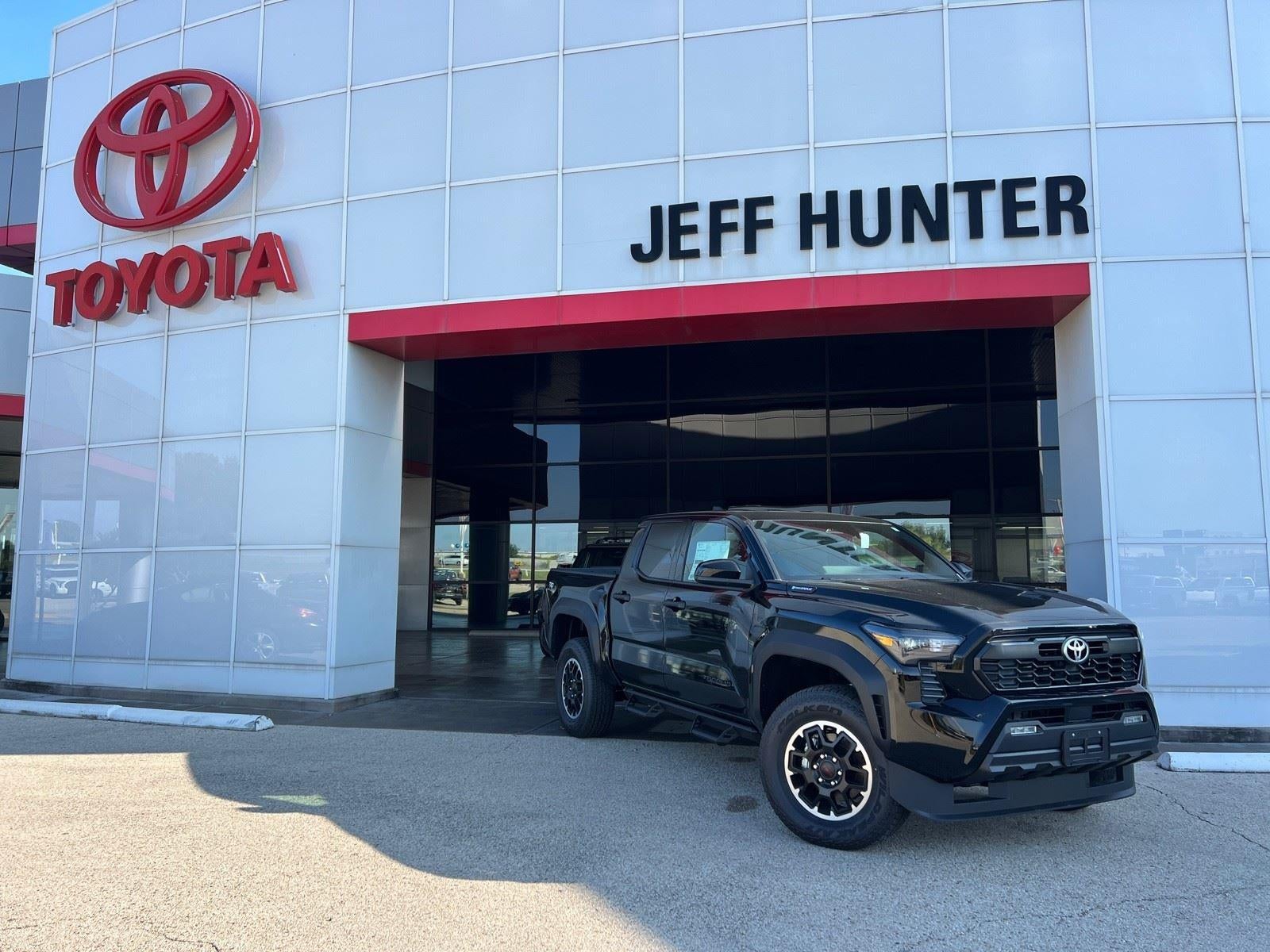 2025 Toyota Tacoma i-FORCE MAX TRD Off-Road i-FORCE MAX