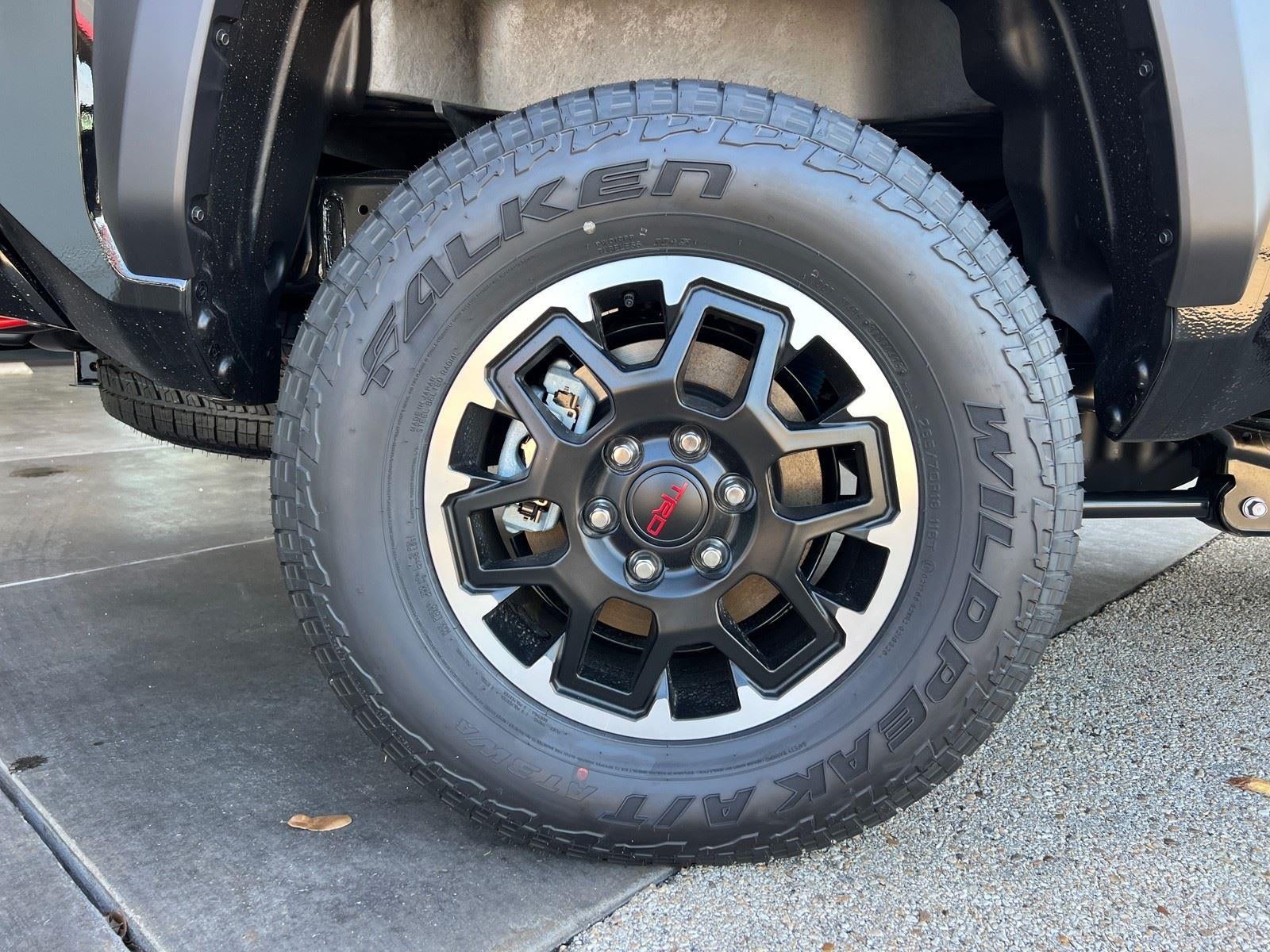 2025 Toyota Tacoma i-FORCE MAX TRD Off-Road i-FORCE MAX