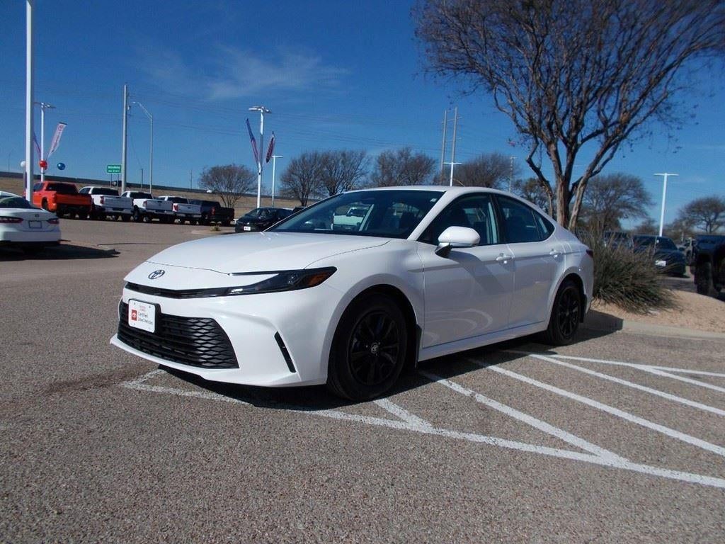 2026 Toyota CAMRY LE