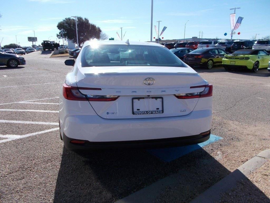 2026 Toyota CAMRY LE