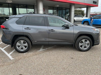 2025 Toyota RAV4 Hybrid LE
