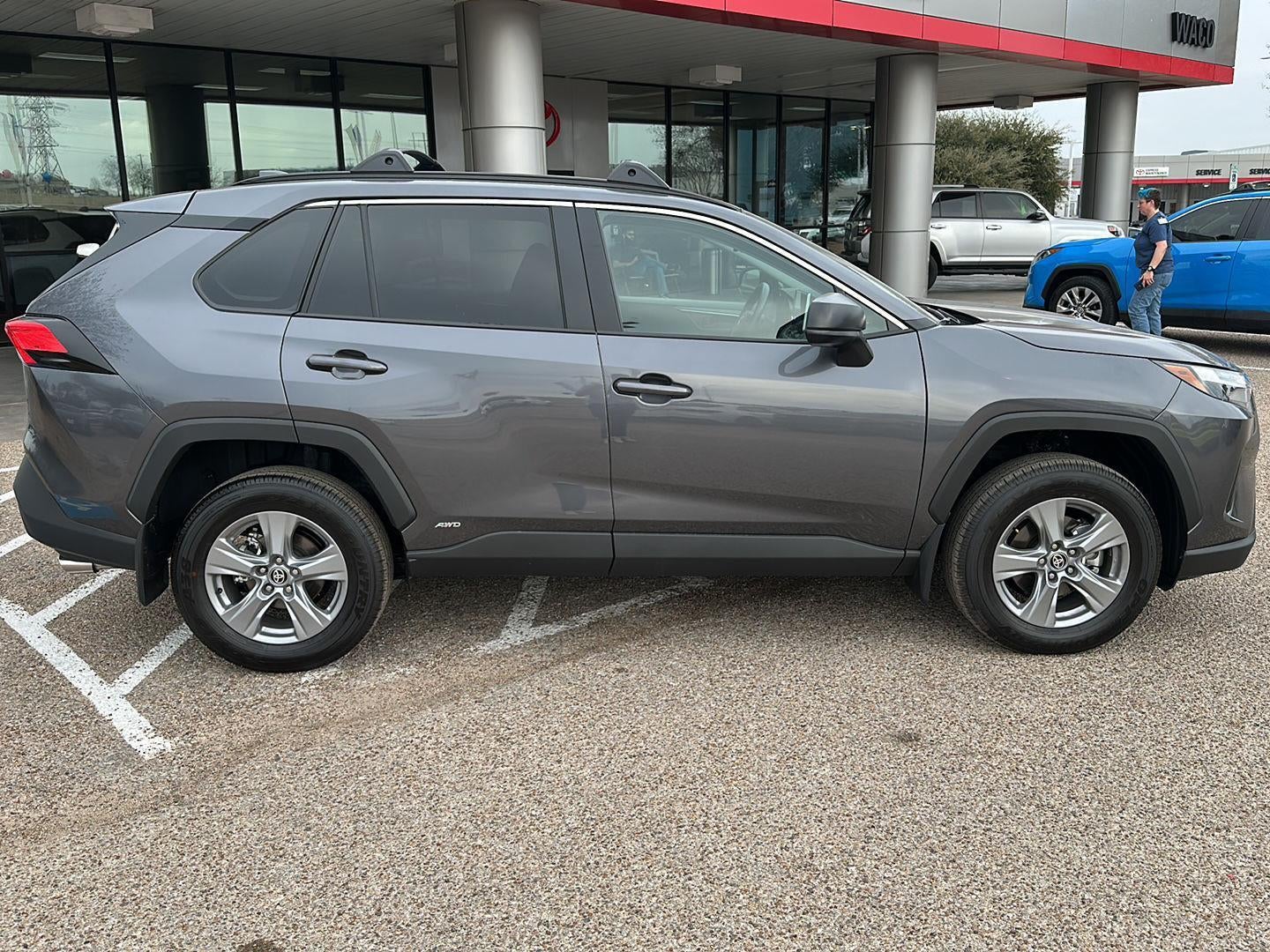 2025 Toyota RAV4 Hybrid LE