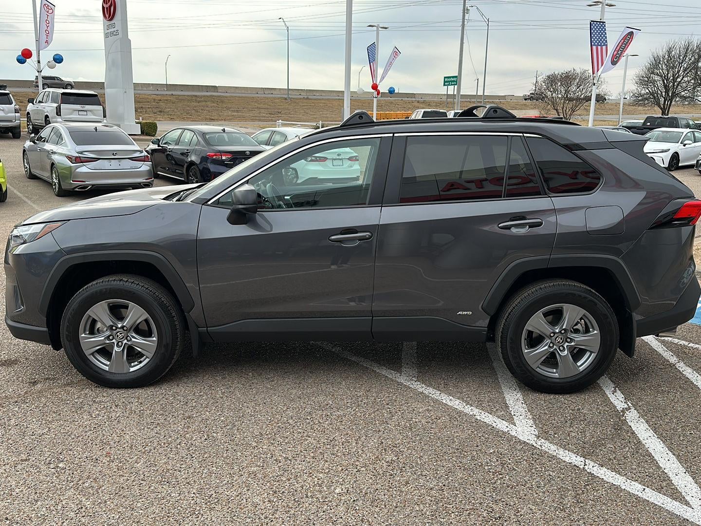 2025 Toyota RAV4 Hybrid LE