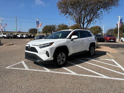 2022 Toyota RAV4 Hybrid XLE