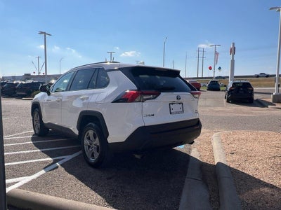 2022 Toyota RAV4 Hybrid XLE