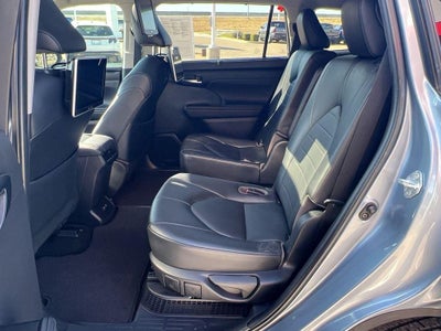 2020 Toyota Highlander Hybrid XLE