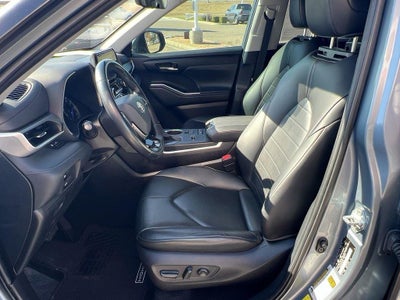 2020 Toyota Highlander Hybrid XLE