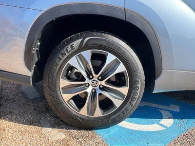 2020 Toyota Highlander Hybrid XLE