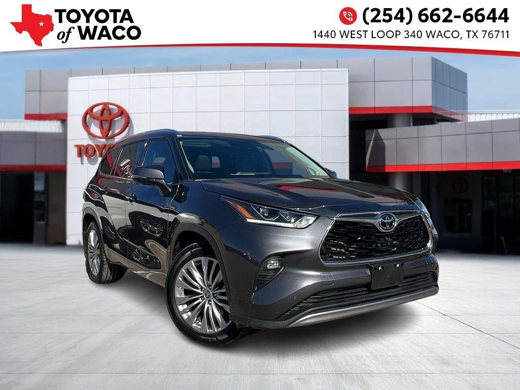 2023 Toyota Highlander Platinum