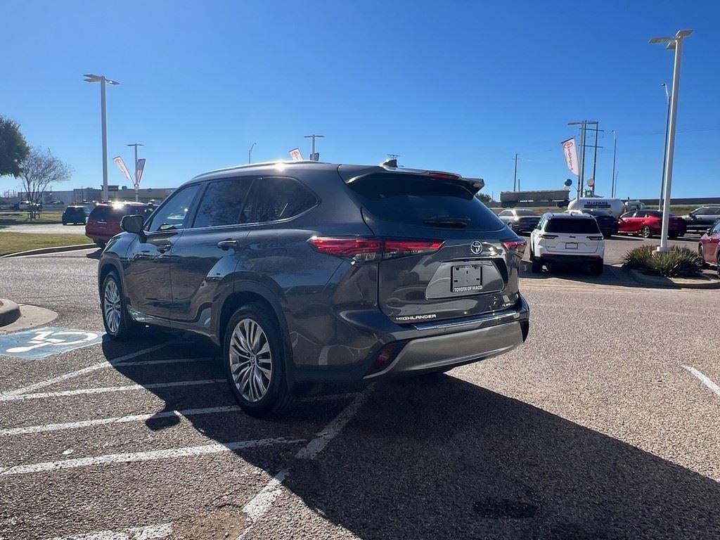 2023 Toyota Highlander Platinum