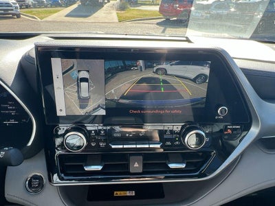 2023 Toyota Highlander Platinum