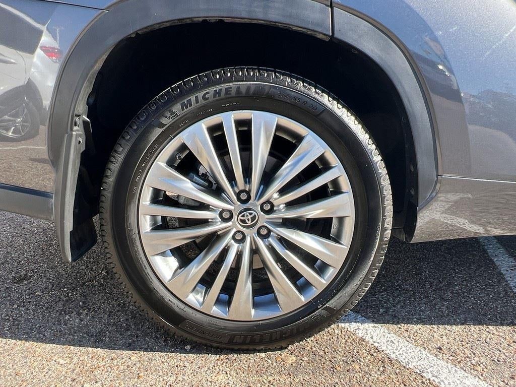 2023 Toyota Highlander Platinum
