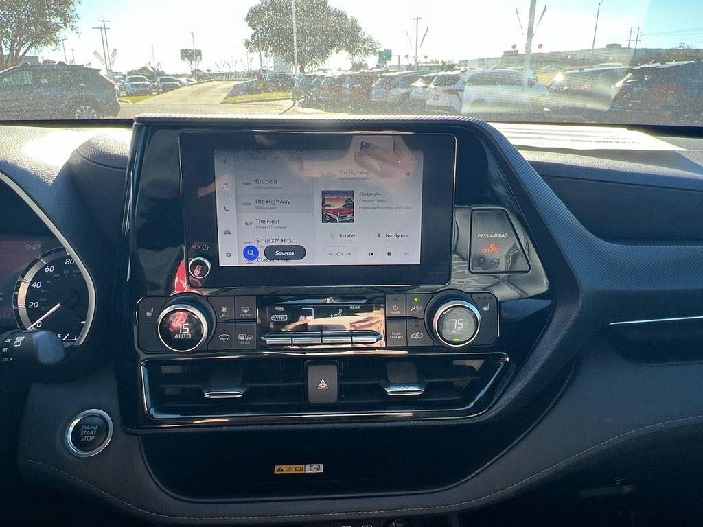 2024 Toyota Highlander XSE