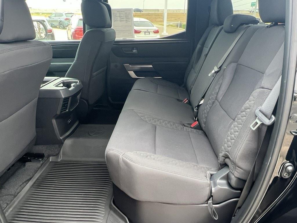 2026 Toyota TUNDRA 4X4 SR5