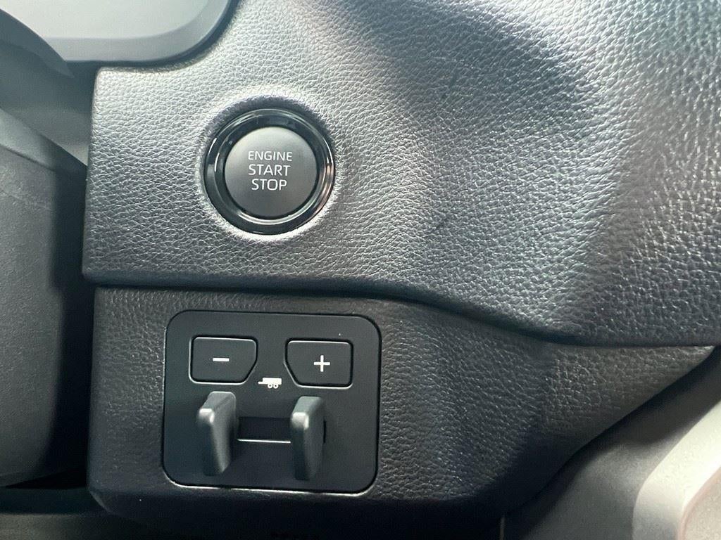 2026 Toyota TUNDRA 4X4 SR5