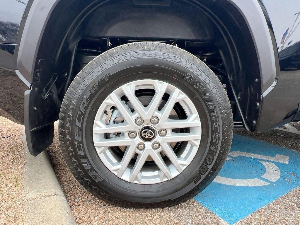 2026 Toyota TUNDRA 4X4 SR5