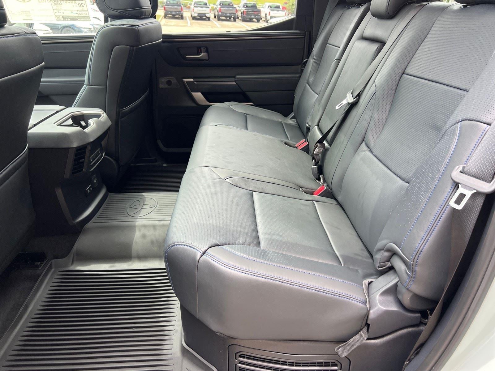 2026 Toyota Tundra i-FORCE MAX Platinum i-FORCE MAX