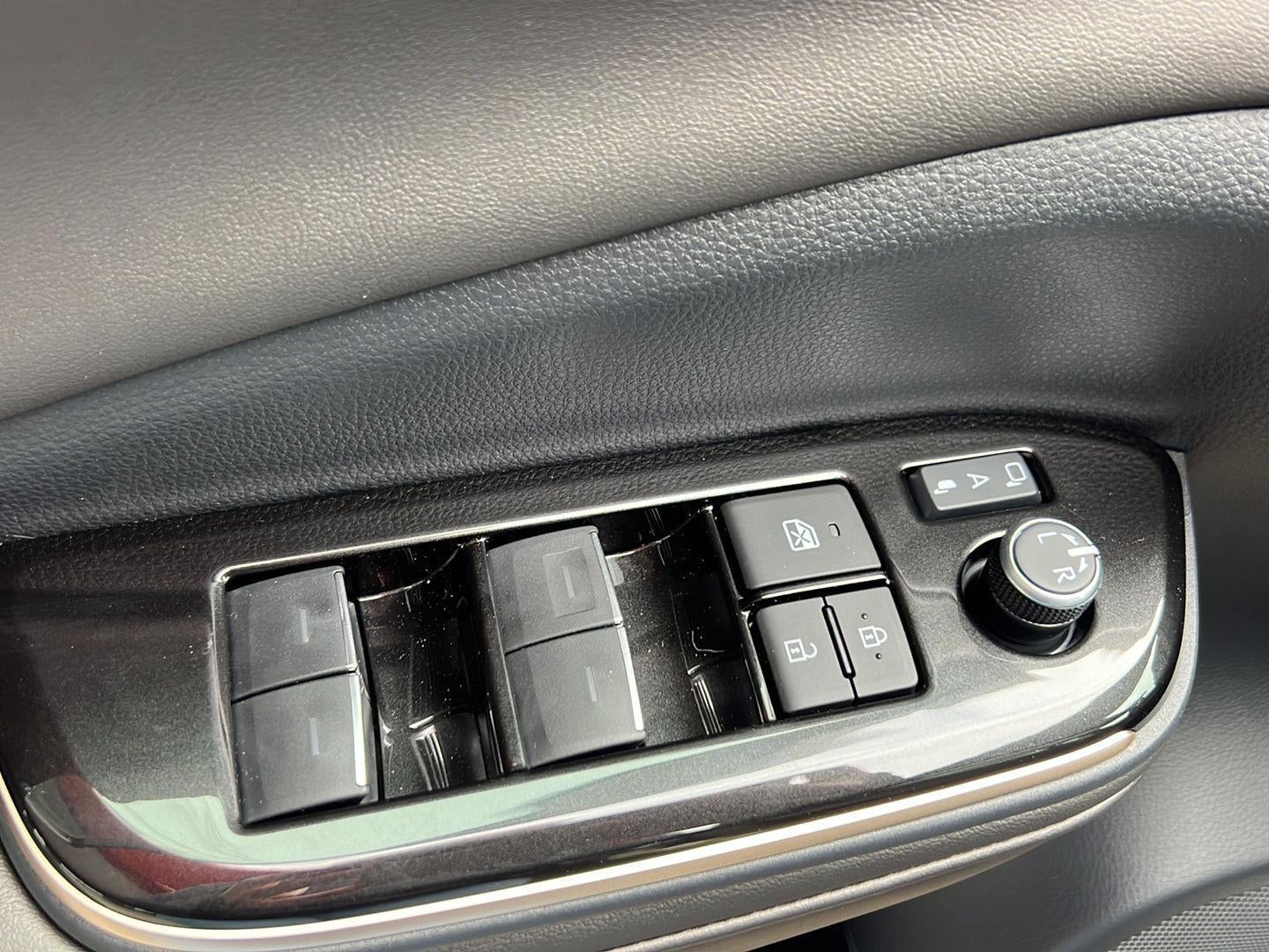 2026 Toyota Toyota Crown Nightshade