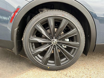 2026 Toyota Toyota Crown Nightshade