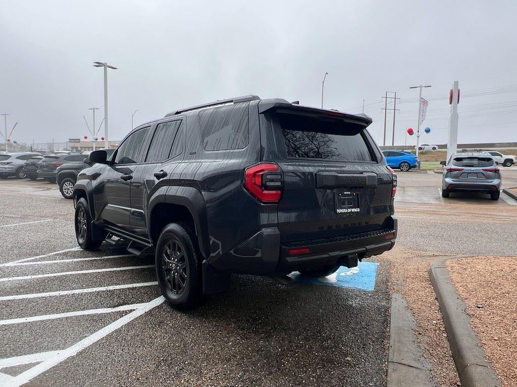 2025 Toyota 4RUNNER SR5