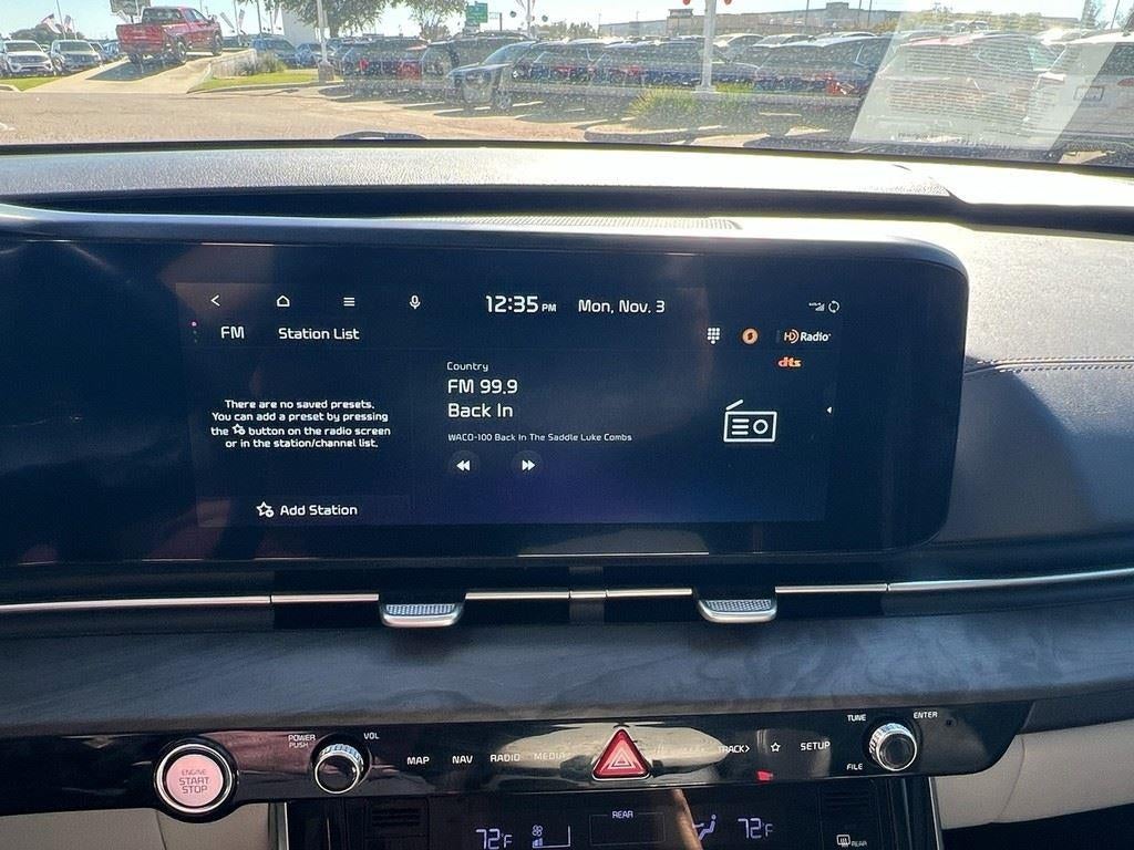 2024 Kia Carnival SX